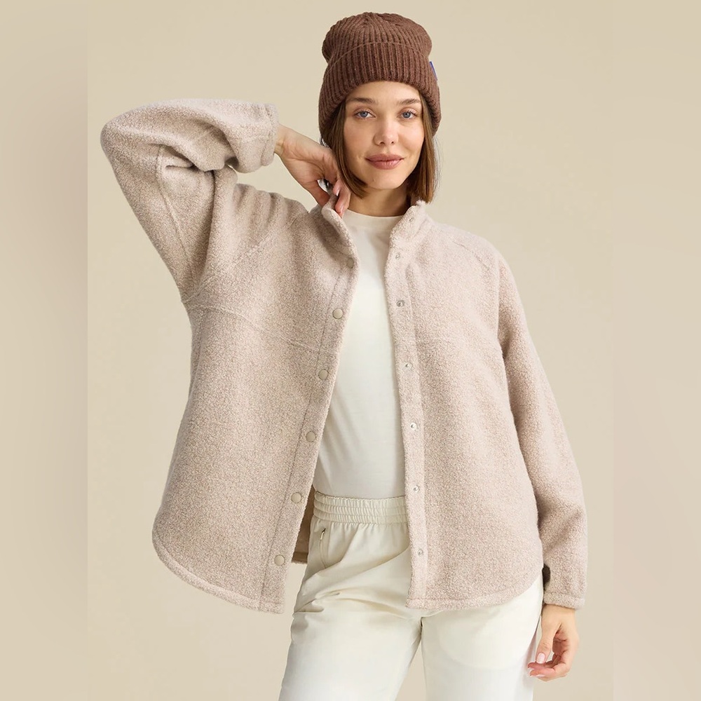 Outdoor Voices MegaFleece Snap Jacket in Oatmeal